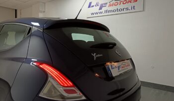 Lancia Ypsilon 1.2 69 CV 5 porte GPL Ecochic Gold pieno