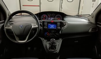 Lancia Ypsilon 1.2 69 CV 5 porte GPL Ecochic Gold pieno